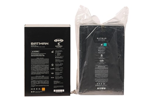 Lot 22 - A Hot Toys 'Batman Forever Sonar Suit' 1:6...