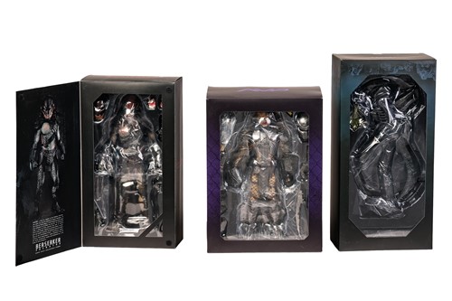 Lot 28 - A Hot Toys 1:6 scale collectible Aliens figure,...