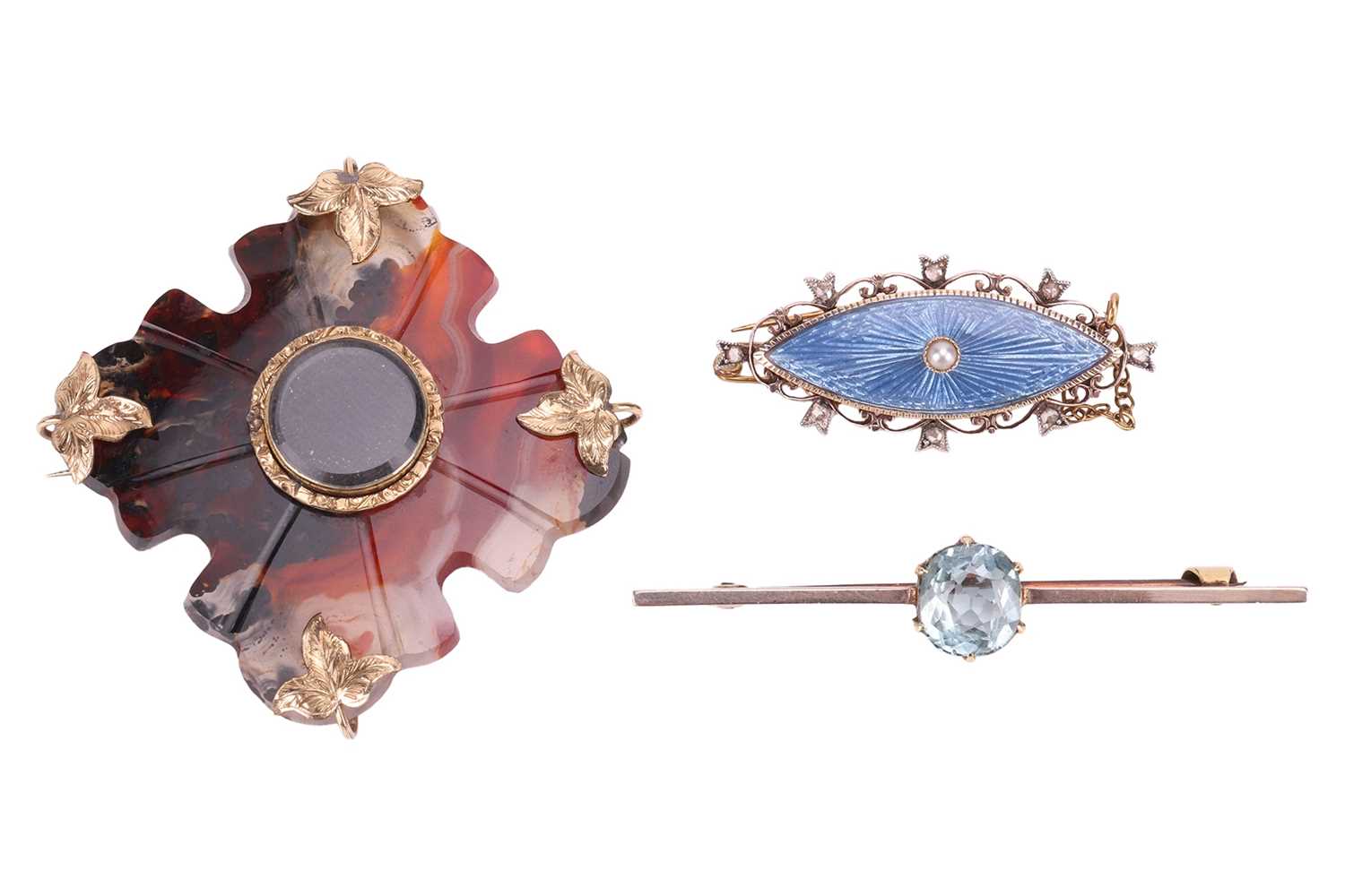 Lot 103 - Three brooches; to include an aquamarine bar...