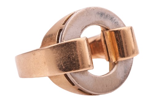 Lot 59 - A Modernist ring, comprising a white metal...