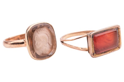 Lot 154 - Two seal rings; The first an intaglio ring...