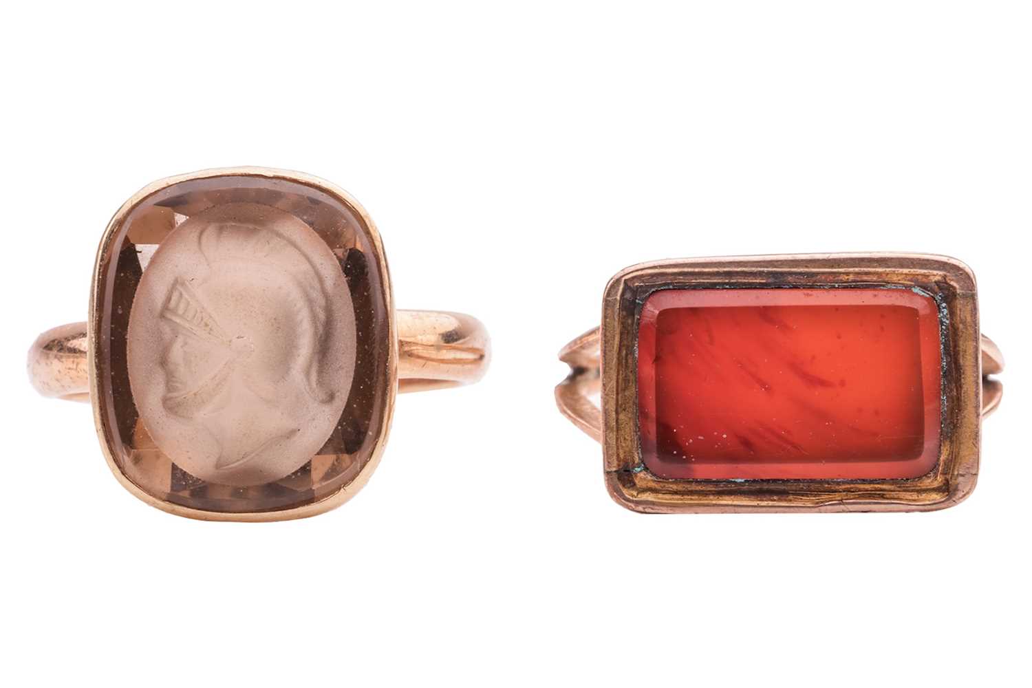 Lot 154 - Two seal rings; The first an intaglio ring...