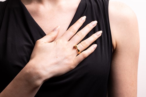 Lot 84 - Cartier - a Panthère de Cartier ring, small...