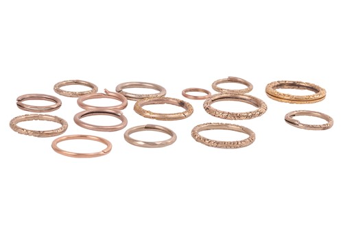 Lot 46 - A group of fine split rings; comprising...