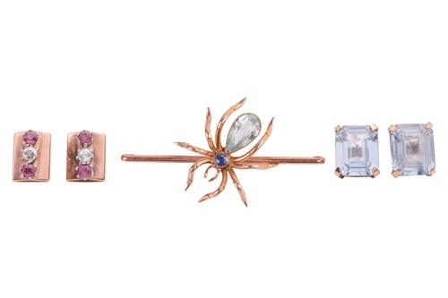 Lot 20 - A gem-set spider brooch, a pair of topaz...