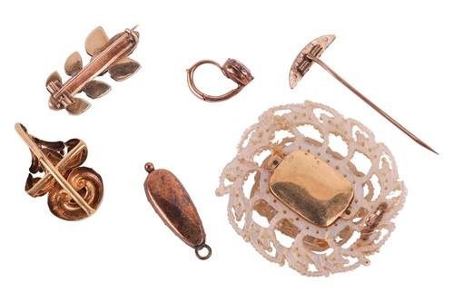 Lot 70 - A small group of Early 19th Century jewellery...