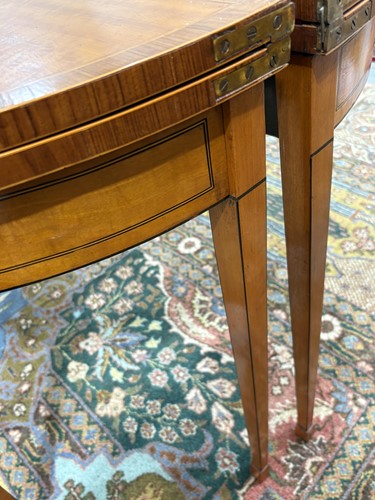 Lot 67 - A pair of Edwardian figured satinwood fold...