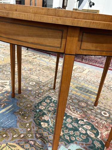 Lot 67 - A pair of Edwardian figured satinwood fold...