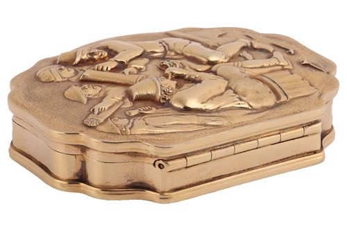 Lot A Victorian silver gilt snuff box, by James...