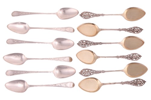 Lot 160 - A set of six George III teaspoons, with bright-...