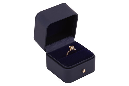 Lot 158 - A fancy-coloured diamond single-stone ring,...