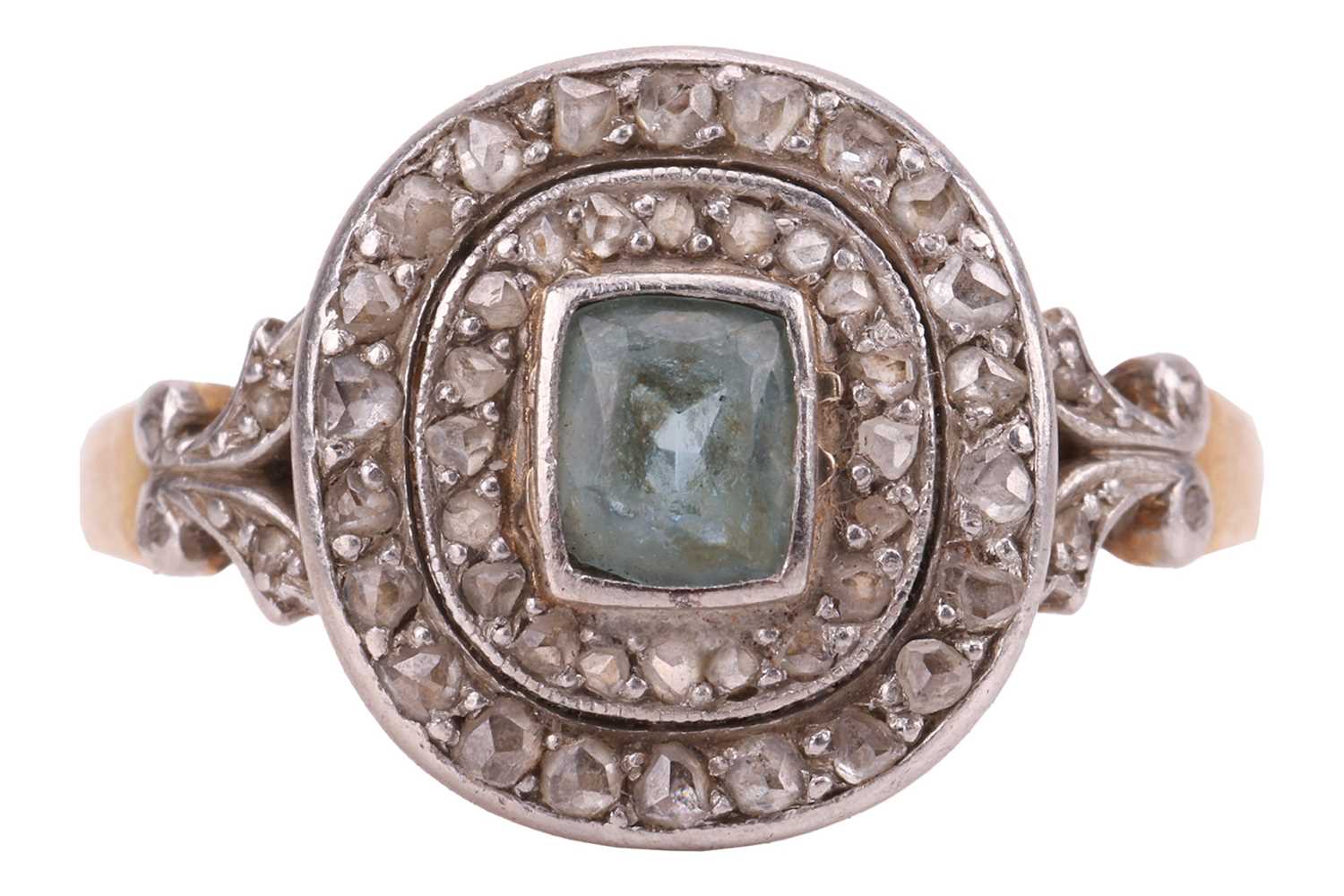 Lot 97 - An aquamarine and diamond cluster ring,...