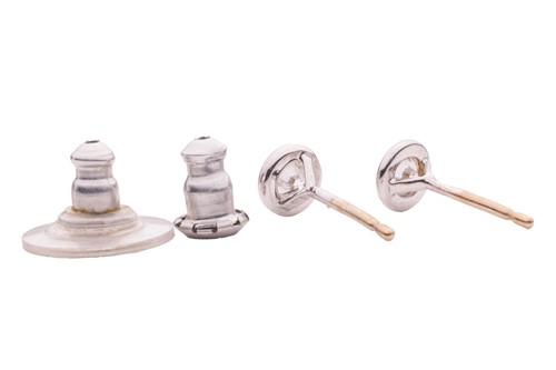 Lot 131 - A pair of diamond earstuds, with an estimated...