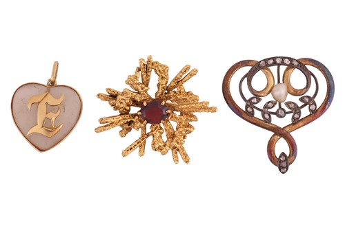 Lot 8 - A brooch and two pendants; the Modernist...