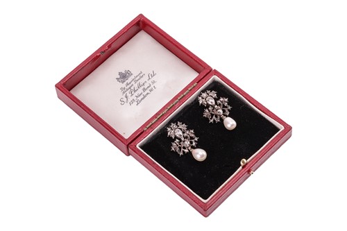 Lot 100 - A pair of George II diamond and pearl drop...