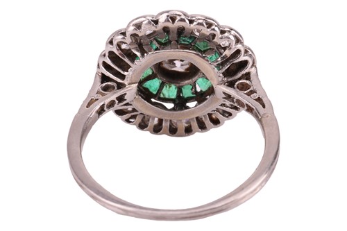 Lot 240 - An Art Deco diamond and emerald target ring,...