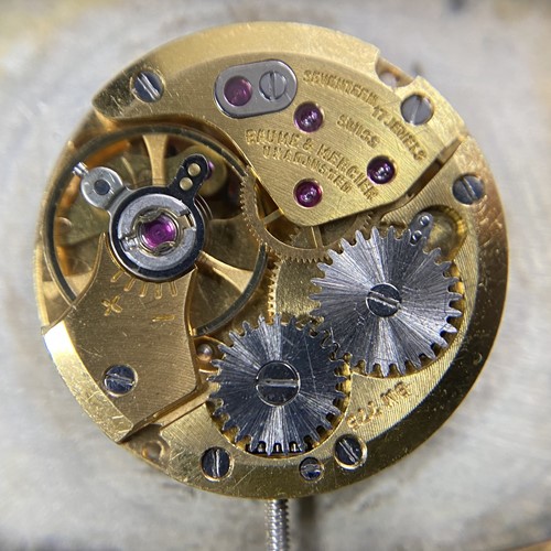 Lot 264 - Baume & Mercier 18ct Gold Wrist Watch...