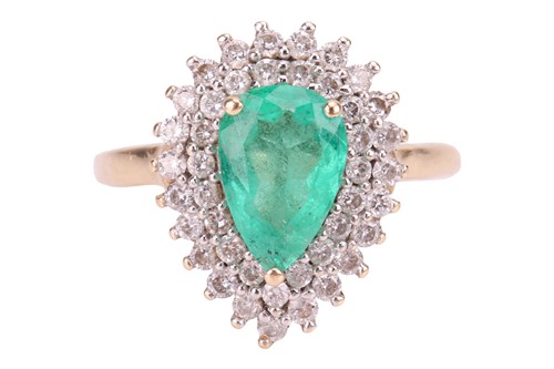 Lot 112 - An emerald and diamond cluster ring in 14ct...