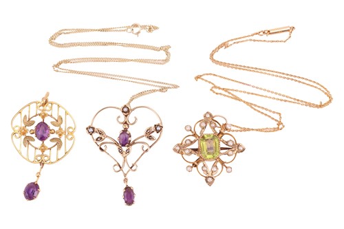 Lot 142 - Two gem-set pendants on chain, and another; to...