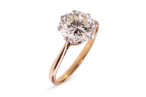 Lot 52 - A diamond solitaire ring, containing a round...