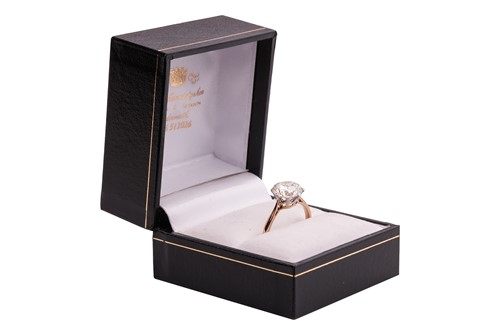 Lot 52 - A diamond solitaire ring, containing a round...