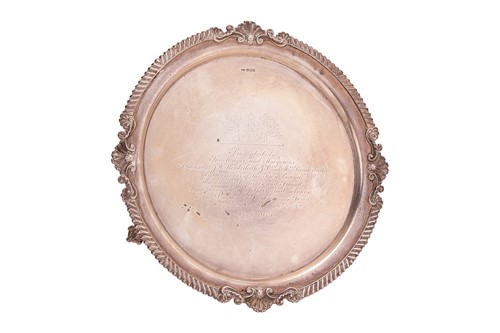 Lot A silver salver, circular with raised shell,...