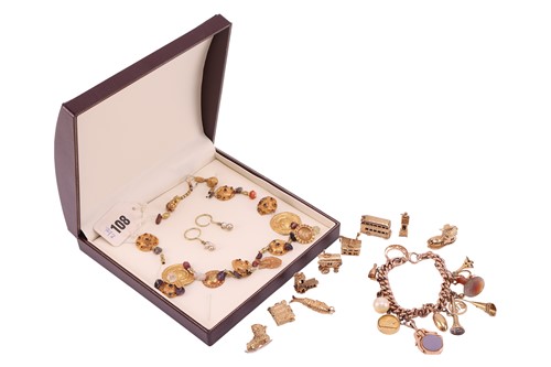 Lot 245 - A collection of jewellery items; to include a...