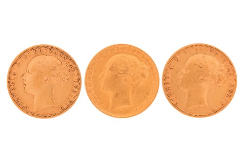 Lot 152 - Three "Young Head" Victorian gold sovereign...