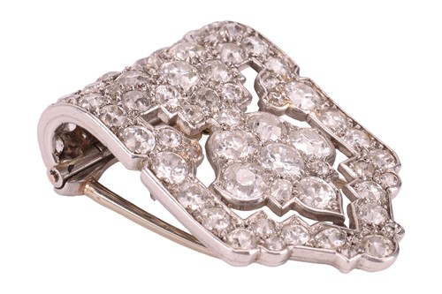 Lot 136 - An Art Deco diamond-set fur clip, with an...