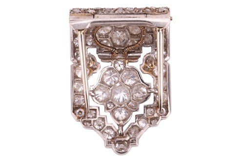 Lot 136 - An Art Deco diamond-set fur clip, with an...