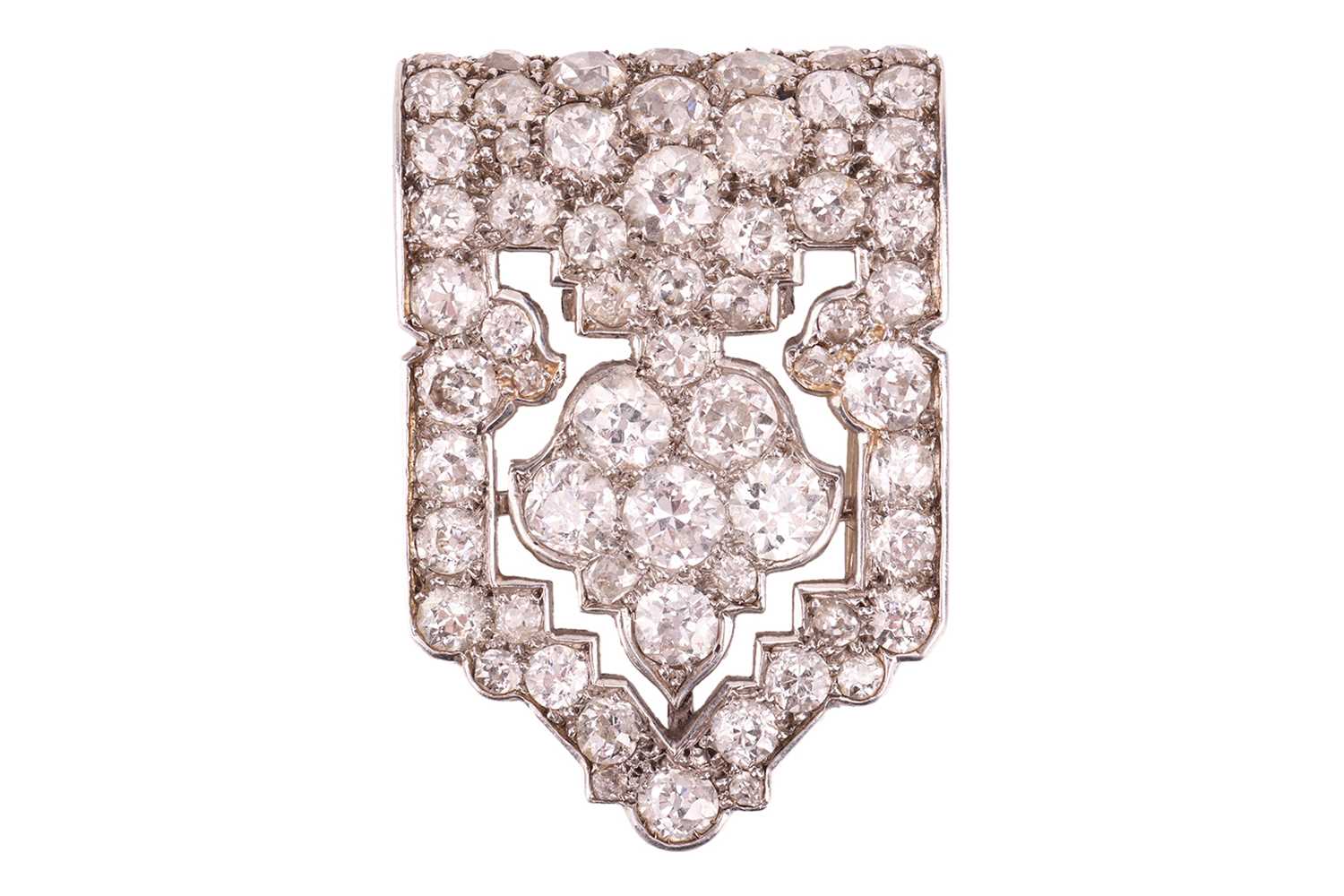 Lot 136 - An Art Deco diamond-set fur clip, with an...