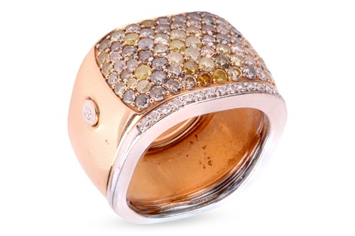 Lot 65 - A diamond-set square ring, by Centoventuno,...