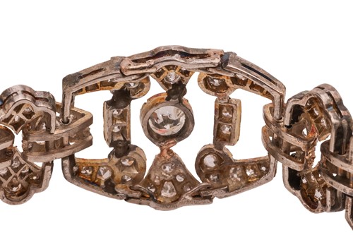 Lot 285 - An Art Deco diamond-set link bracelet,...