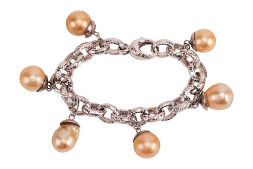 Lot A cultured golden South Sea pearl fringe...