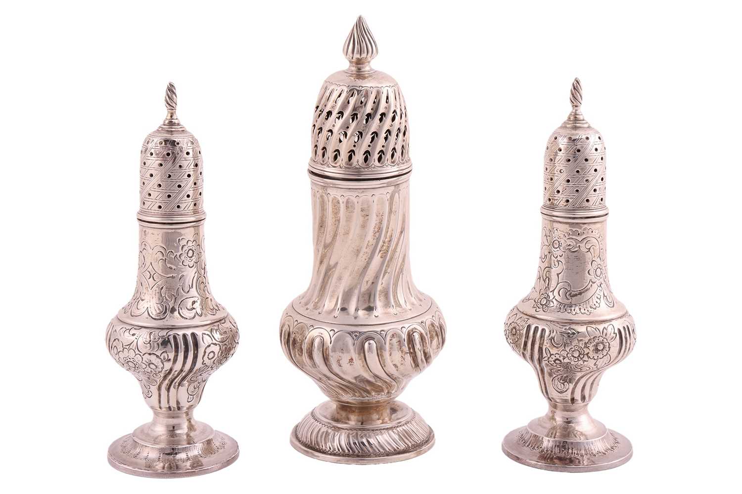 Lot 426 - A Victorian silver sugar caster, baluster