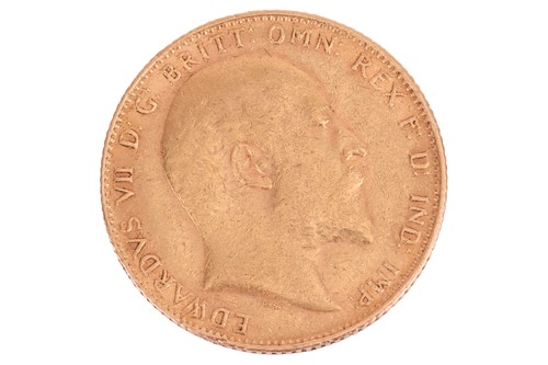 Lot 66 - A 1907 Edward VII full sovereign, obverse bare...