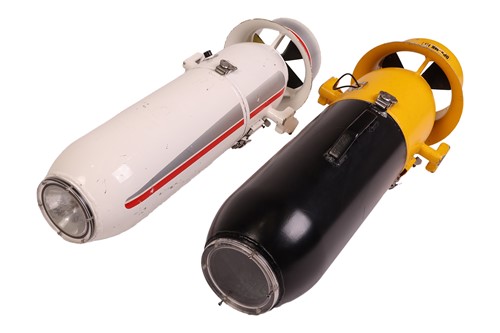 Lot James Bond - Never Say Never Again (1983): two...