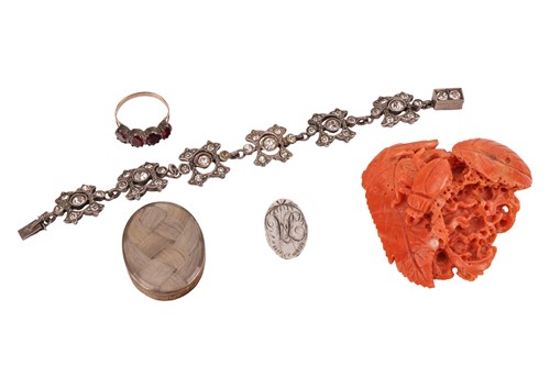 Lot 33 - A group of items to include; a piece of coral...