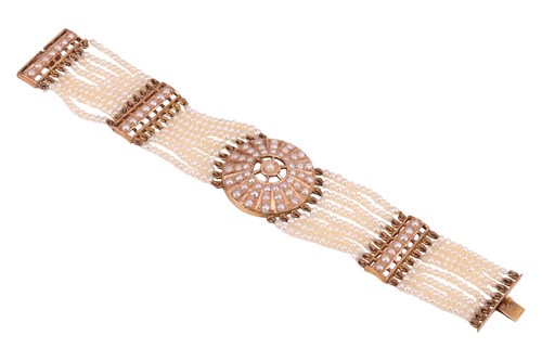 Lot 84 - A keshi pearl bracelet, comprising eight rows...
