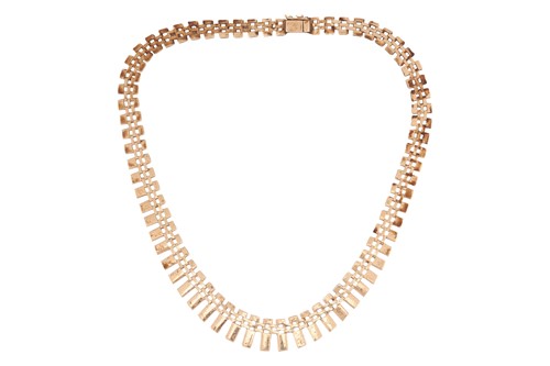 Lot 26 - A fringe-style necklace, in yellow metal...