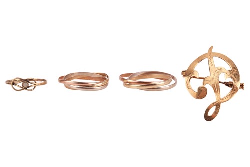 Lot 20 - A small group of jewellery items comprising...