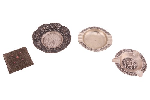 Lot 103 - A group of Indonesian white metal, comprising...