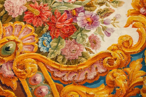 Lot 226 - A large and impressive Aubusson-style tapestry...