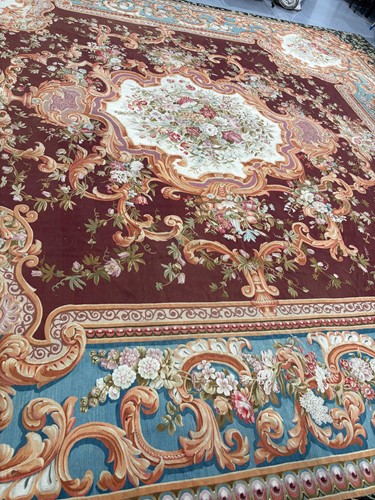 Lot 226 - A large and impressive Aubusson-style tapestry...