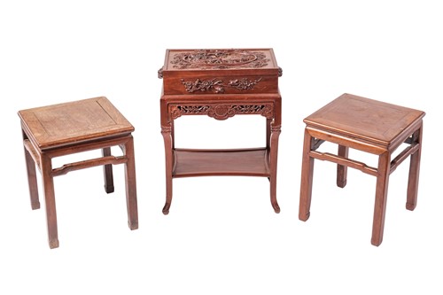 Lot A pair of Chinese Hongmu square-section...