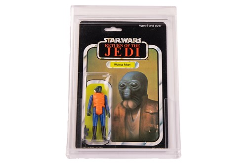 Lot Star Wars: a vintage Palitoy Walrus Man carded...