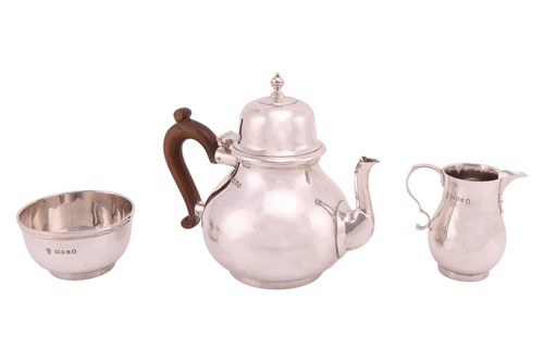 Lot 426 - A George I style bachelor tea set, of...
