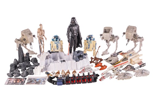 Lot 115 - Star Wars: a collection of loose and playworn...