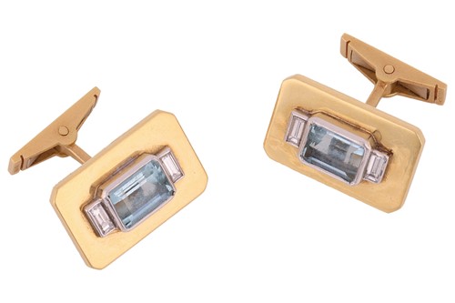 Lot 34 - A pair of aquamarine and diamond cufflinks in...