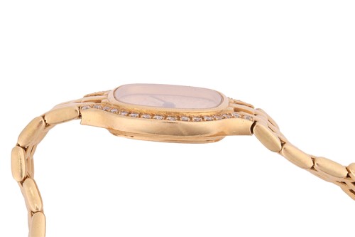 Lot A Lady’s ‘18K’ Diamond-Set Wristwatch Bezel:...